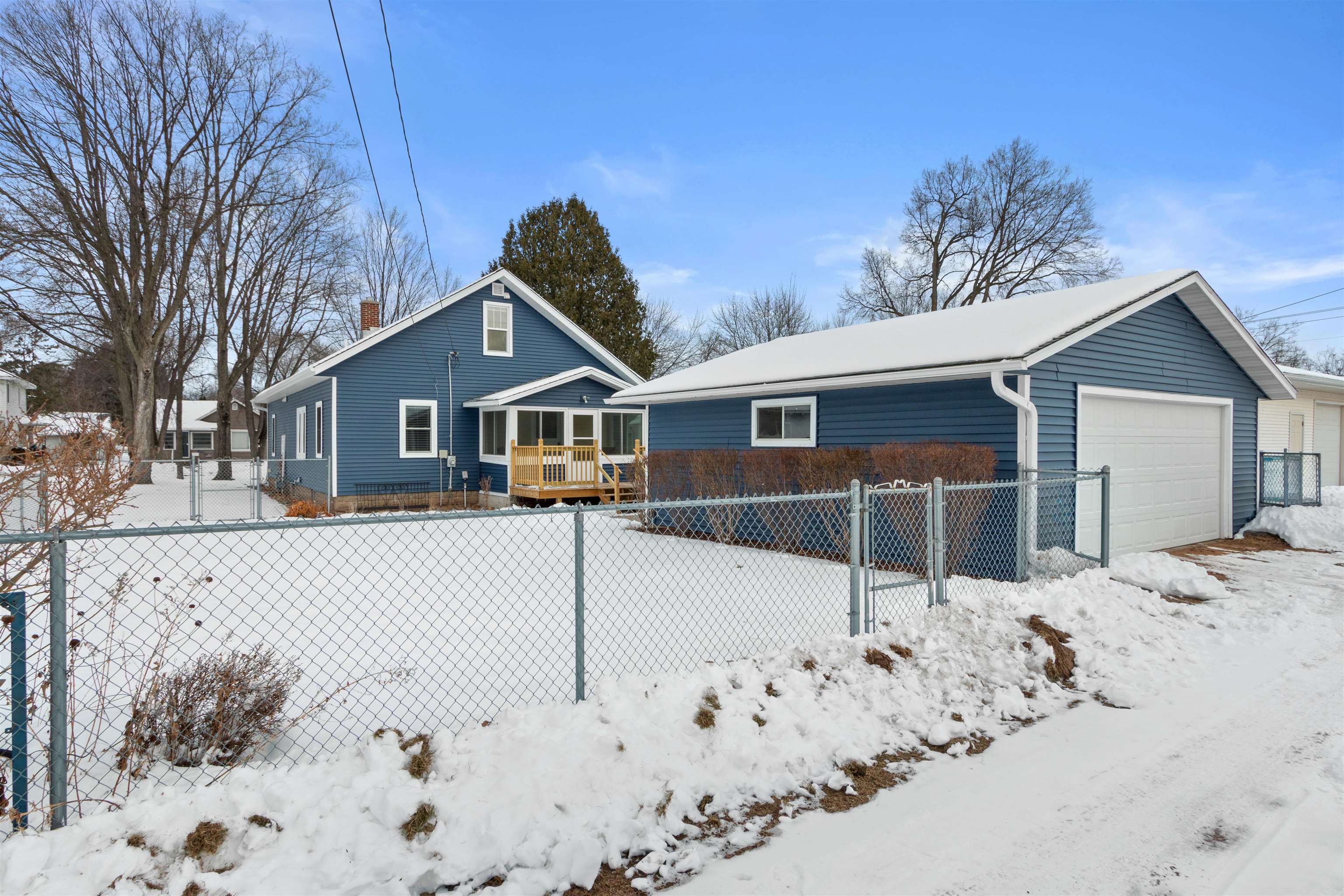 606 7TH STREET