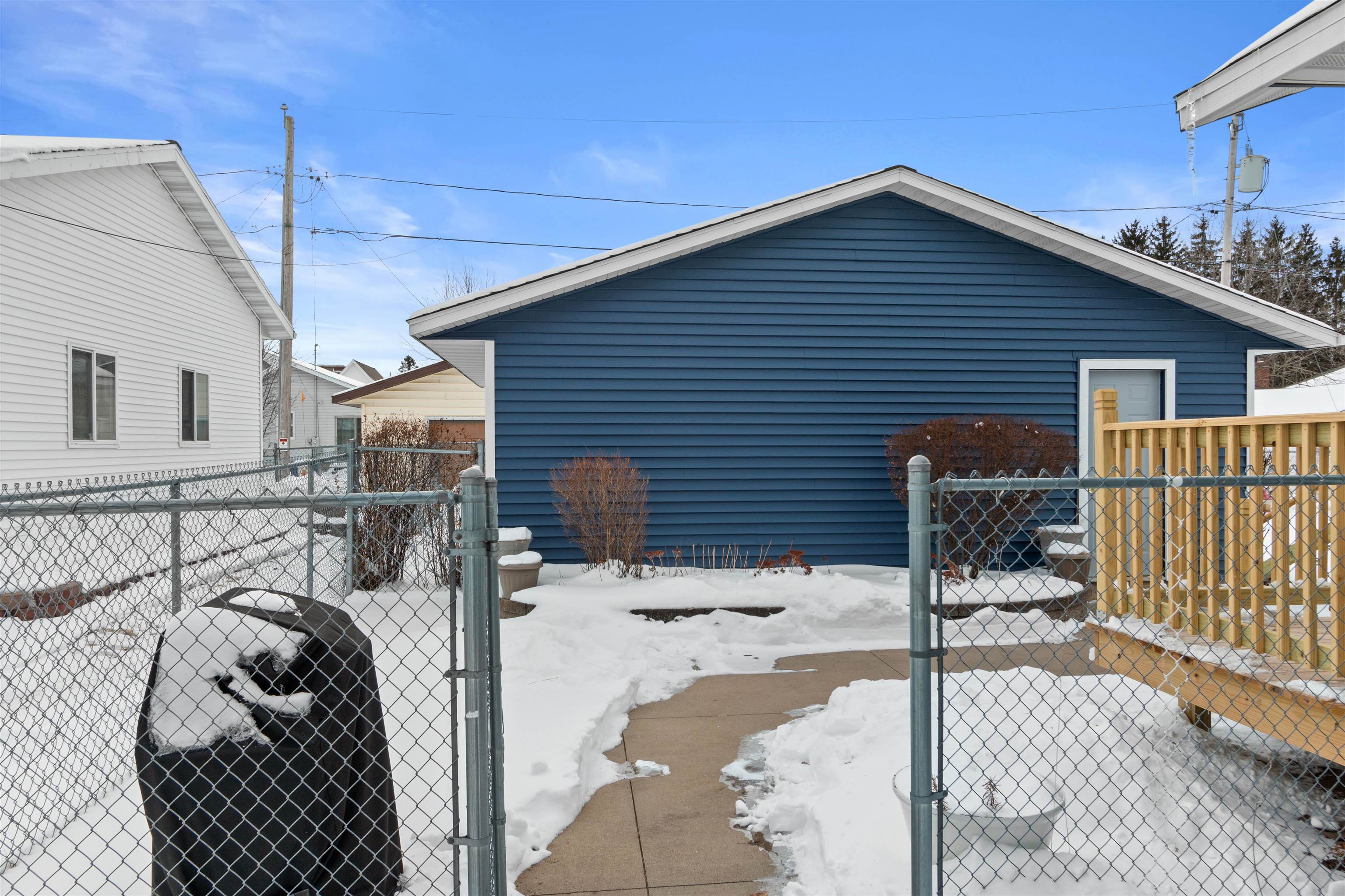 606 7TH STREET