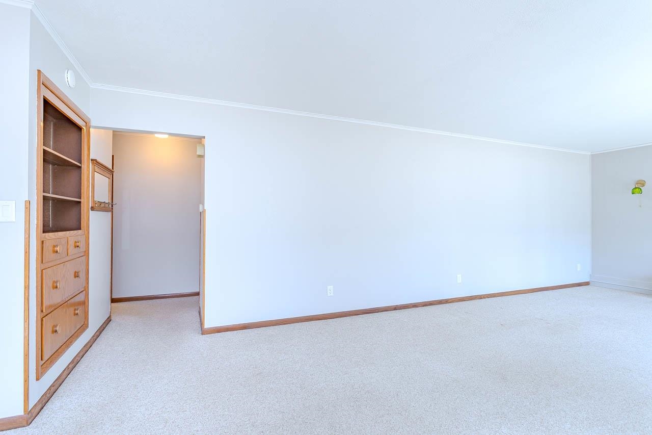 2268 CIRCLE DRIVE