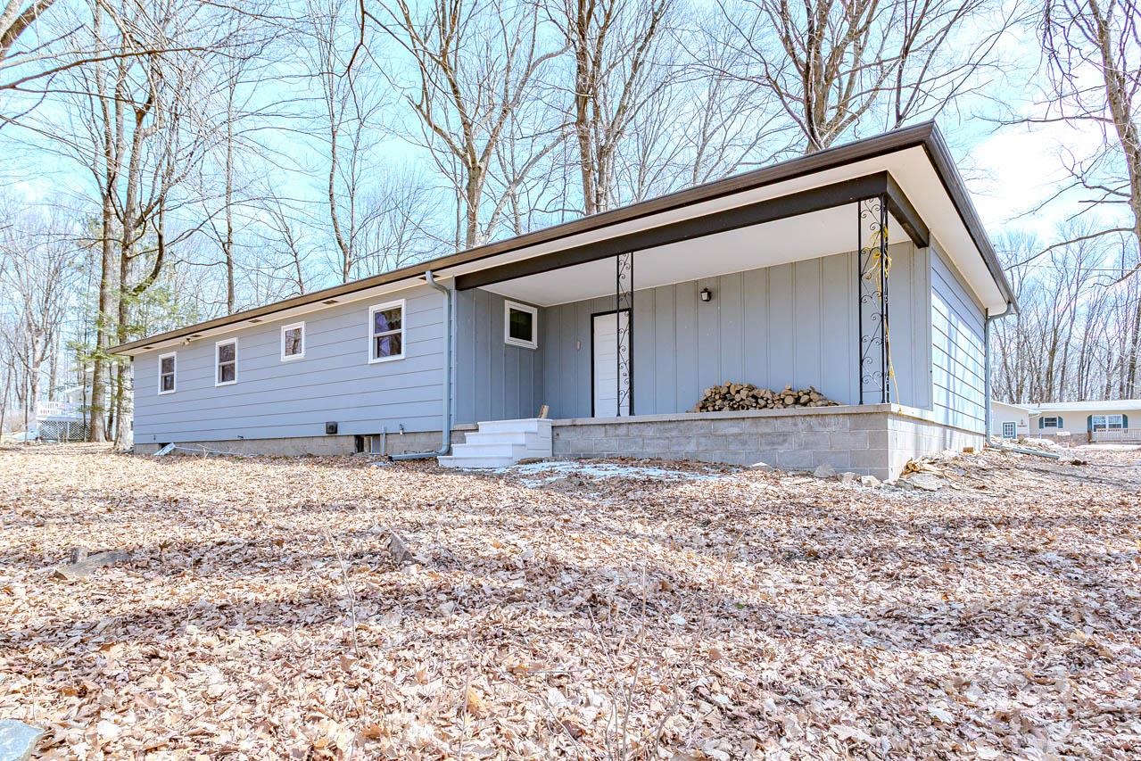 2268 CIRCLE DRIVE