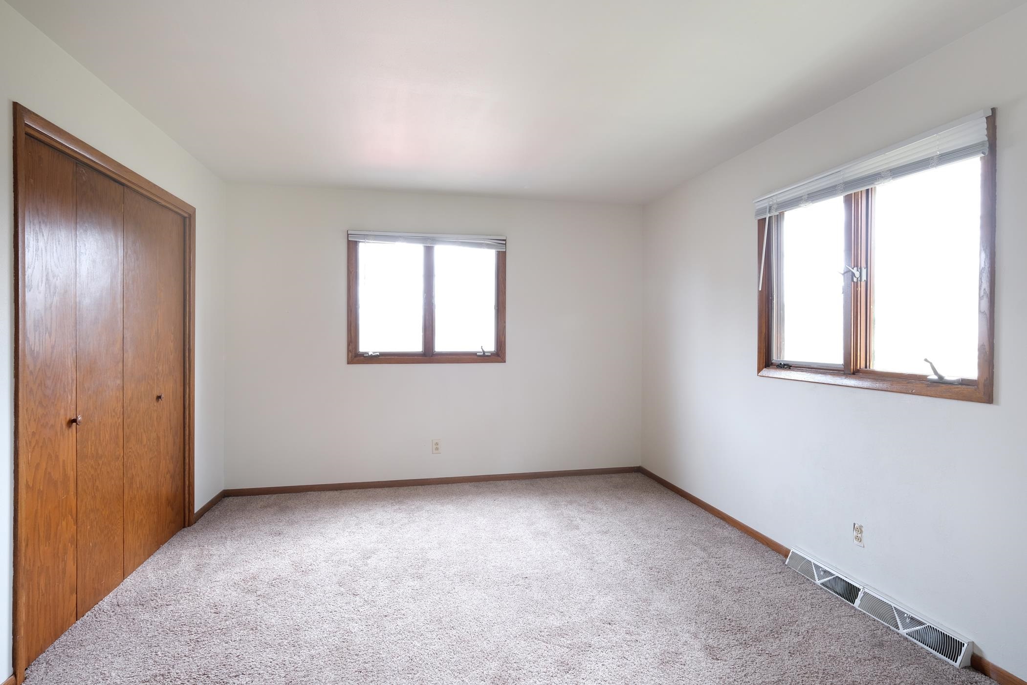 1203 HOLUB STREET