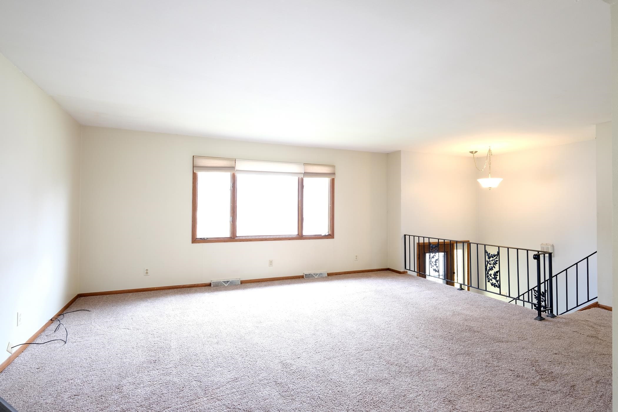 1203 HOLUB STREET