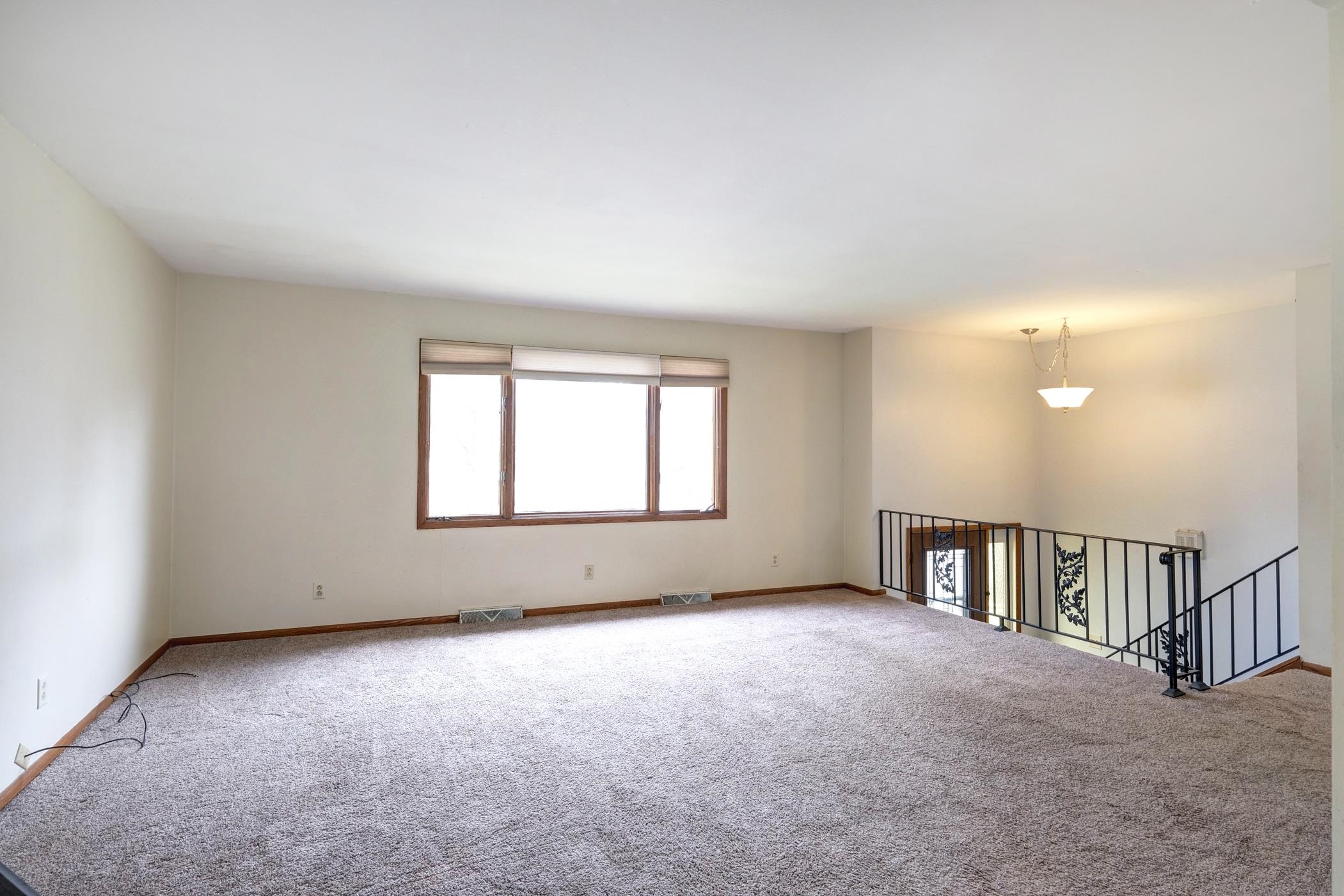 1203 HOLUB STREET
