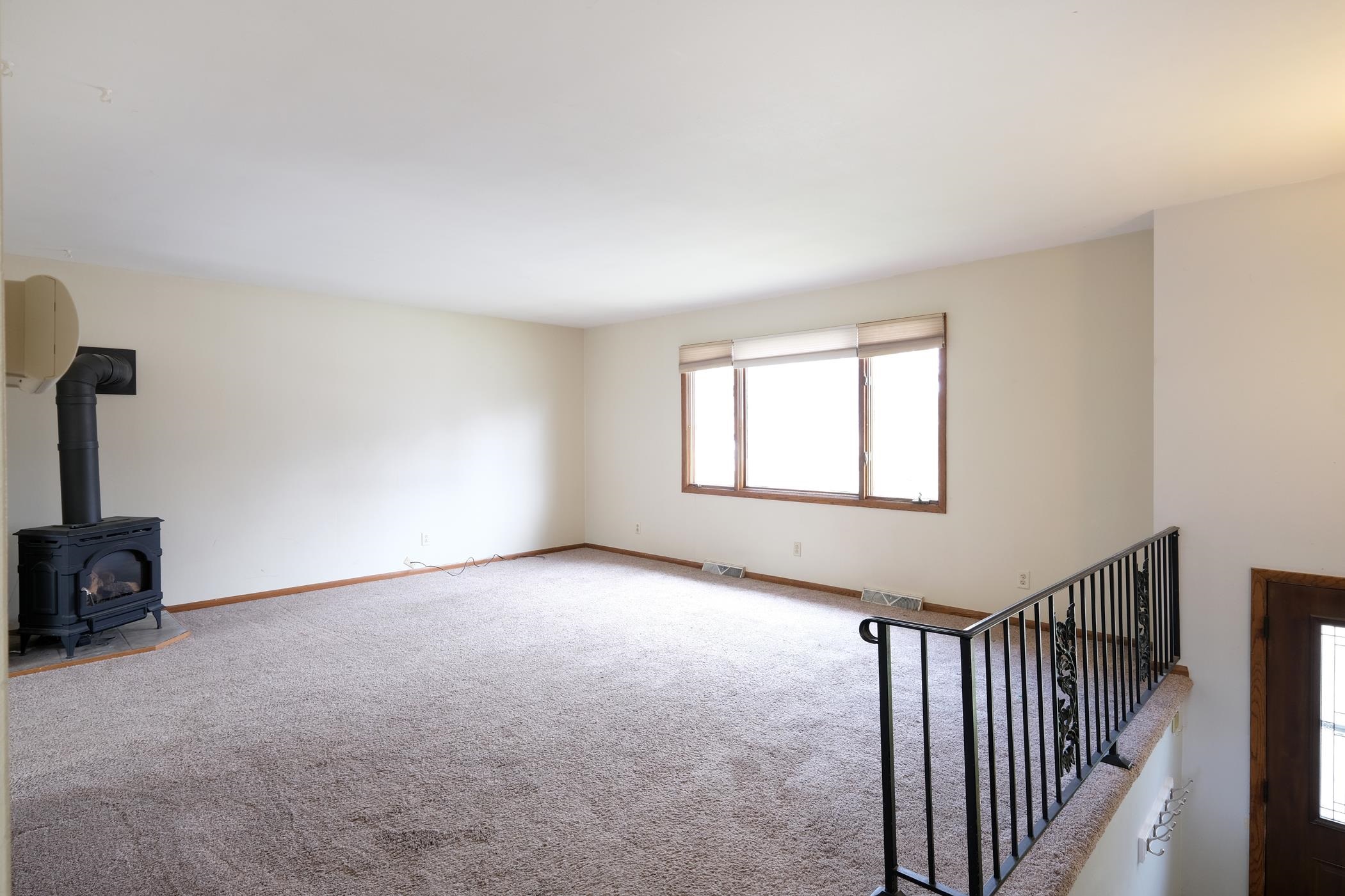 1203 HOLUB STREET