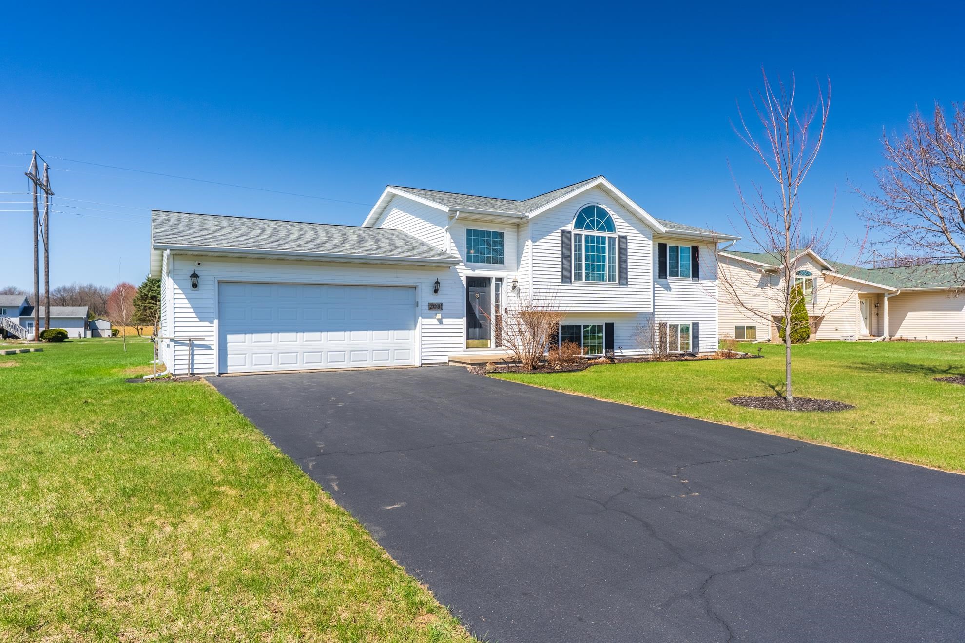 2031 PRAIRIE MEADOW DRIVE