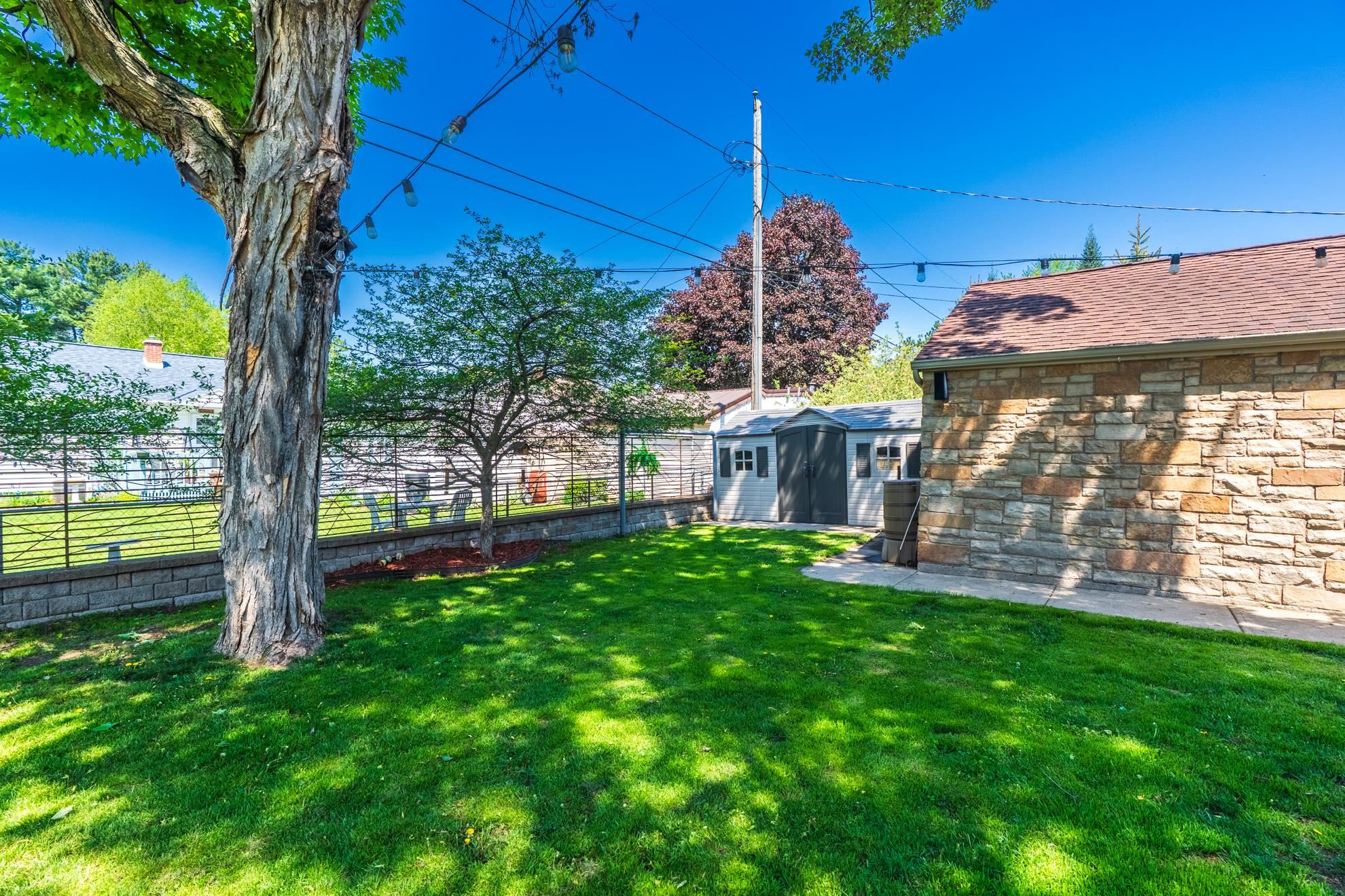 422 N 7TH AVENUE
