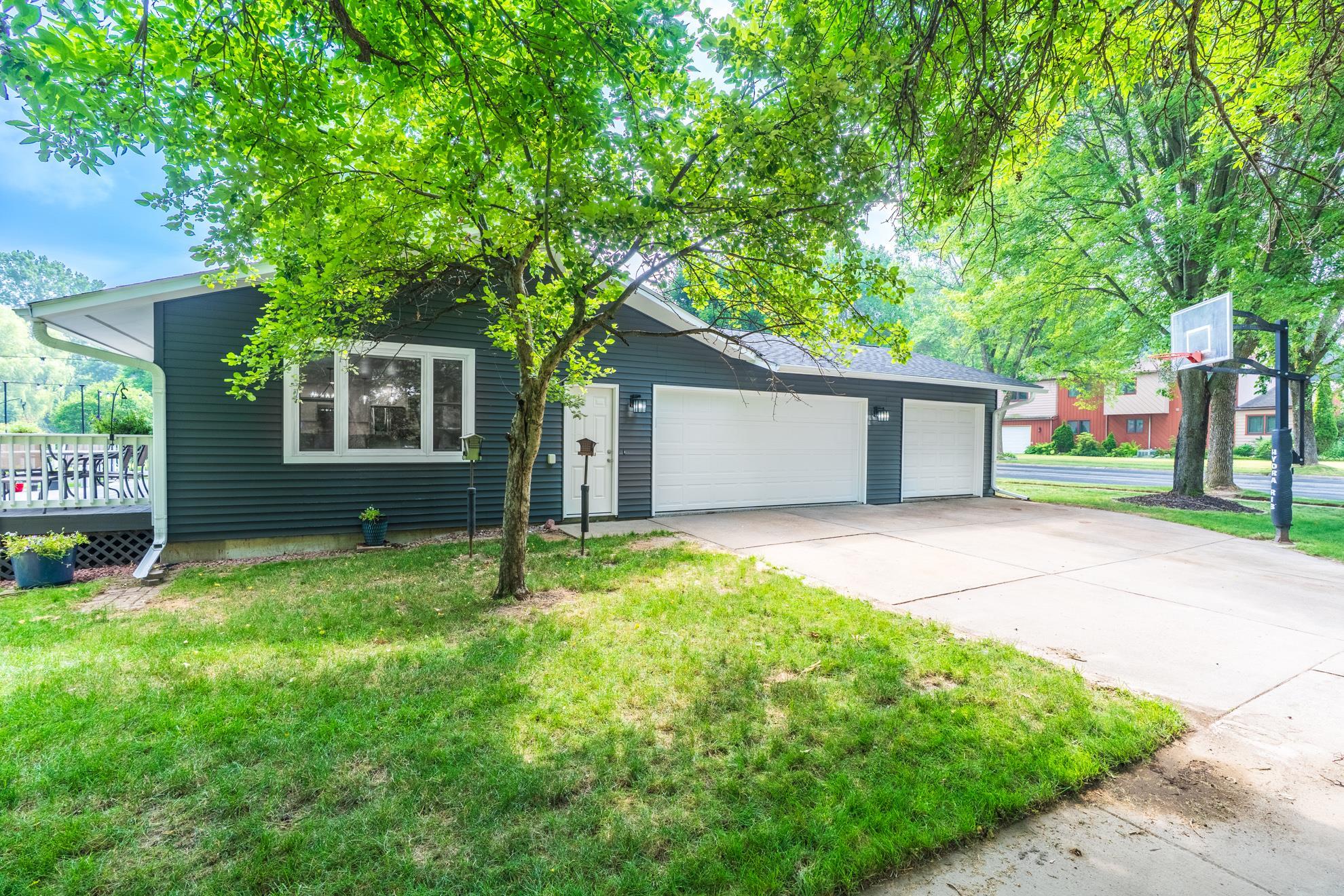 1304 MAPLE HILL ROAD