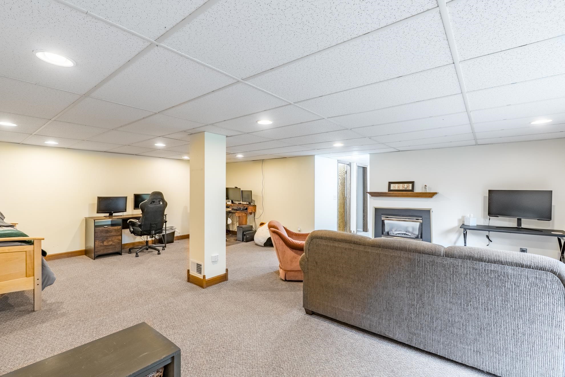 1304 MAPLE HILL ROAD