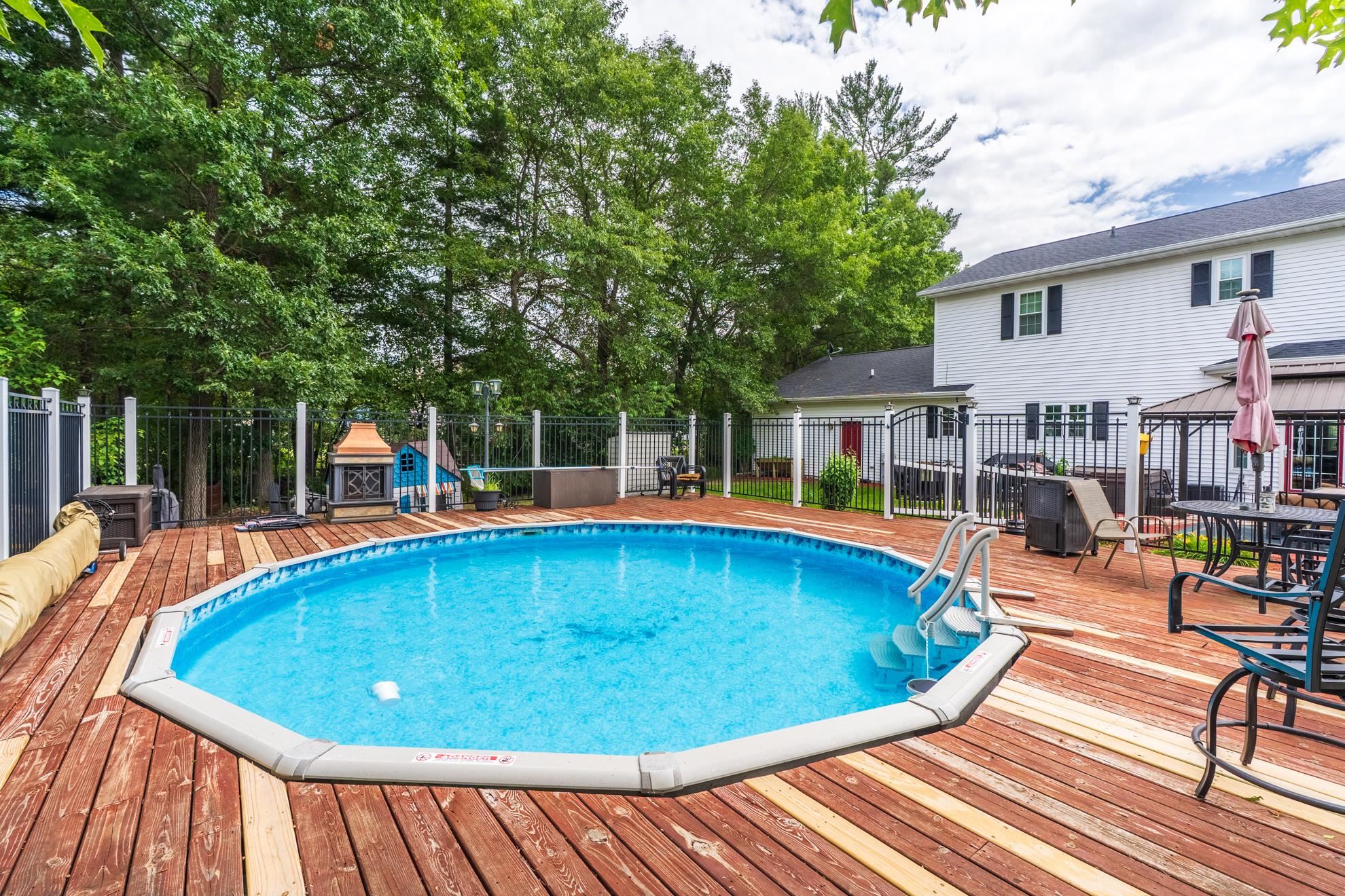 636 OCONTO ROAD