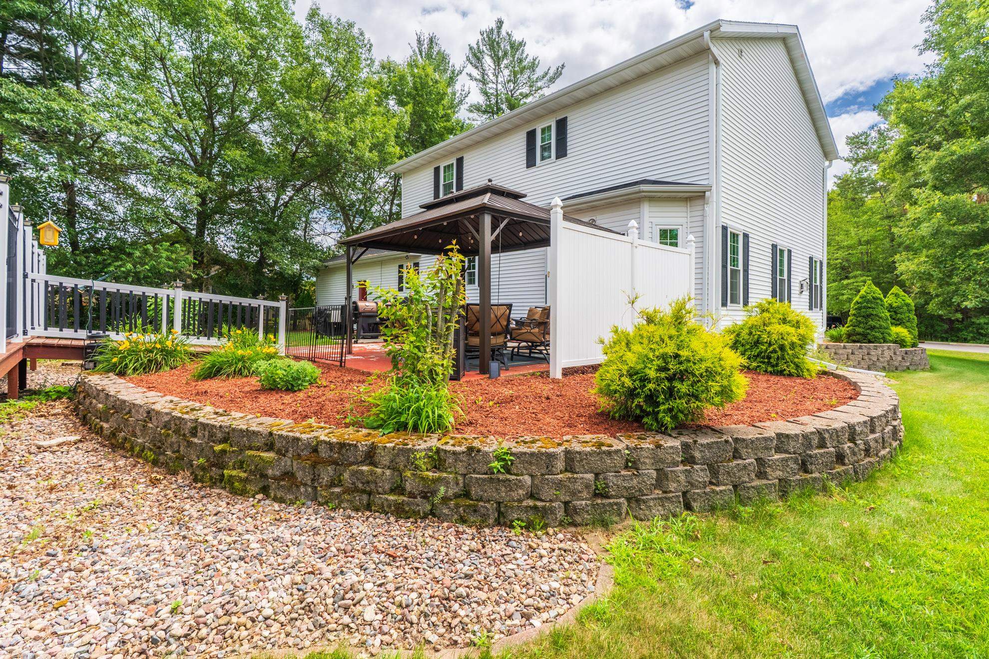 636 OCONTO ROAD