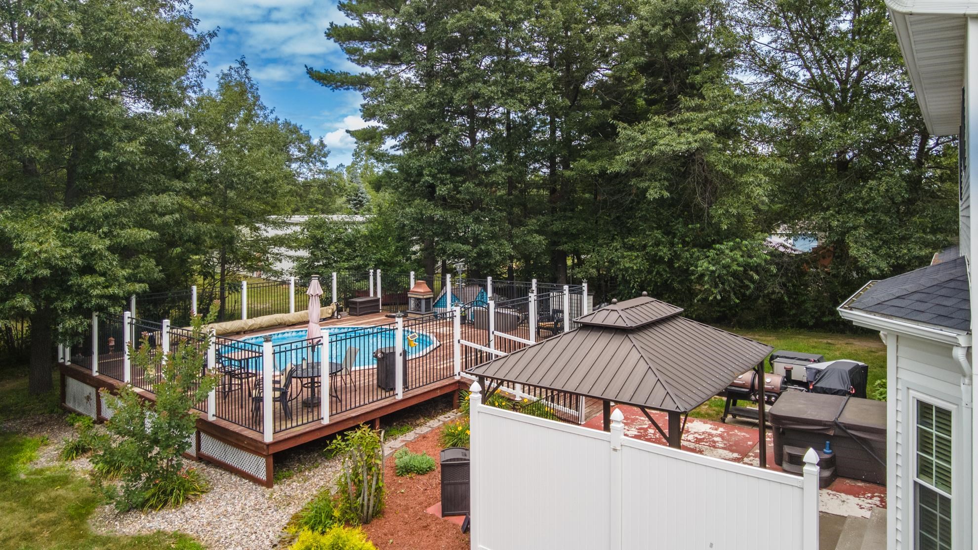 636 OCONTO ROAD