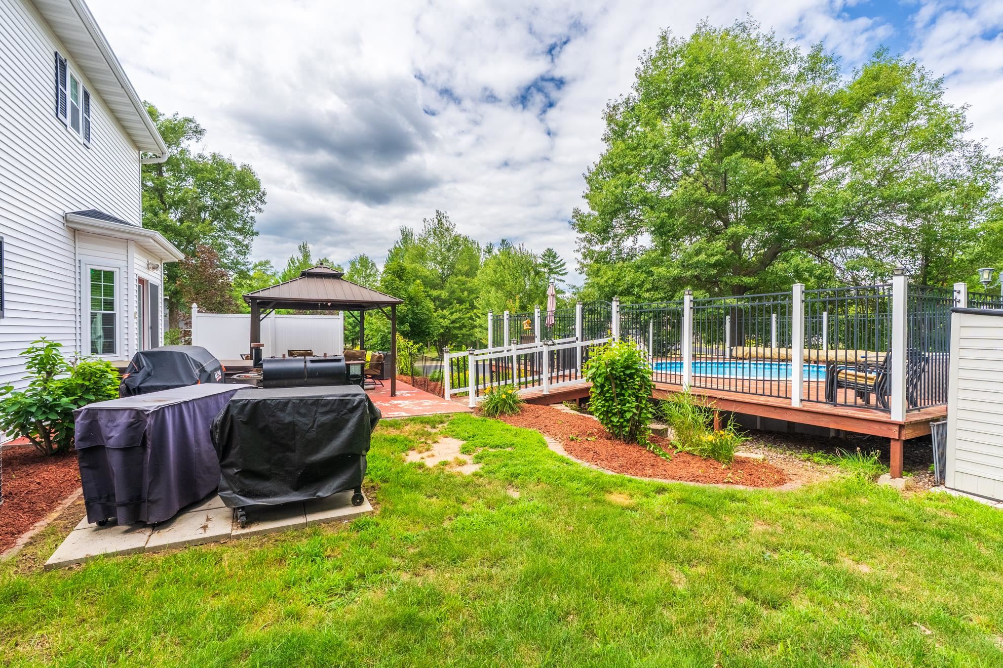 636 OCONTO ROAD