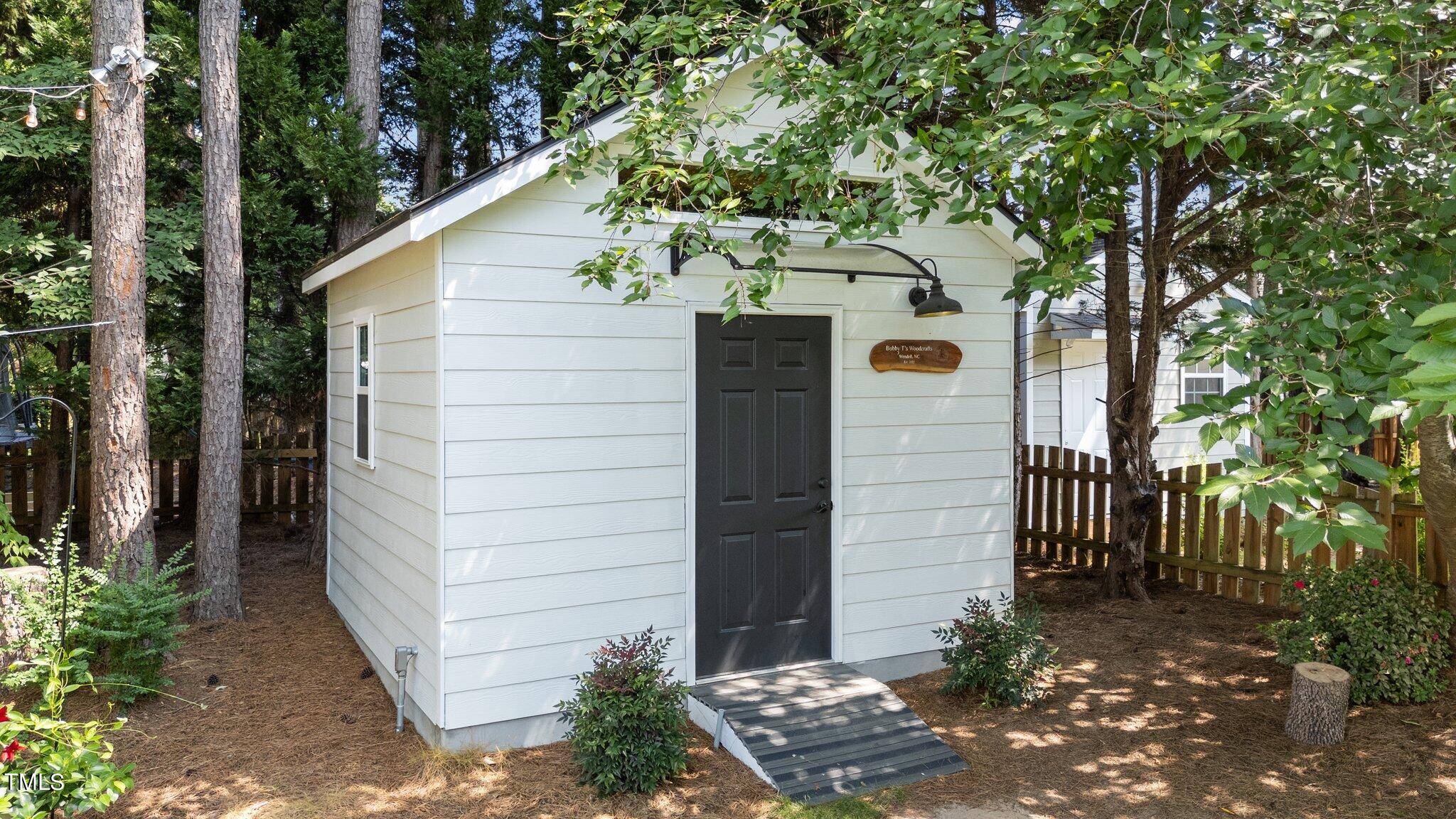 313 Tarragon Trail