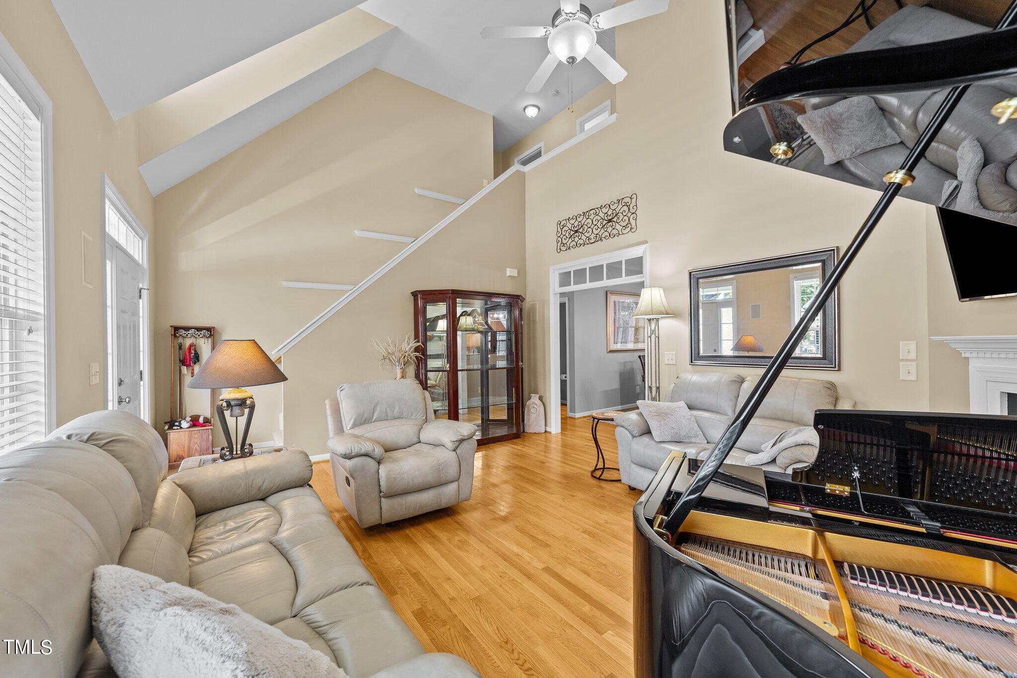 313 Tarragon Trail