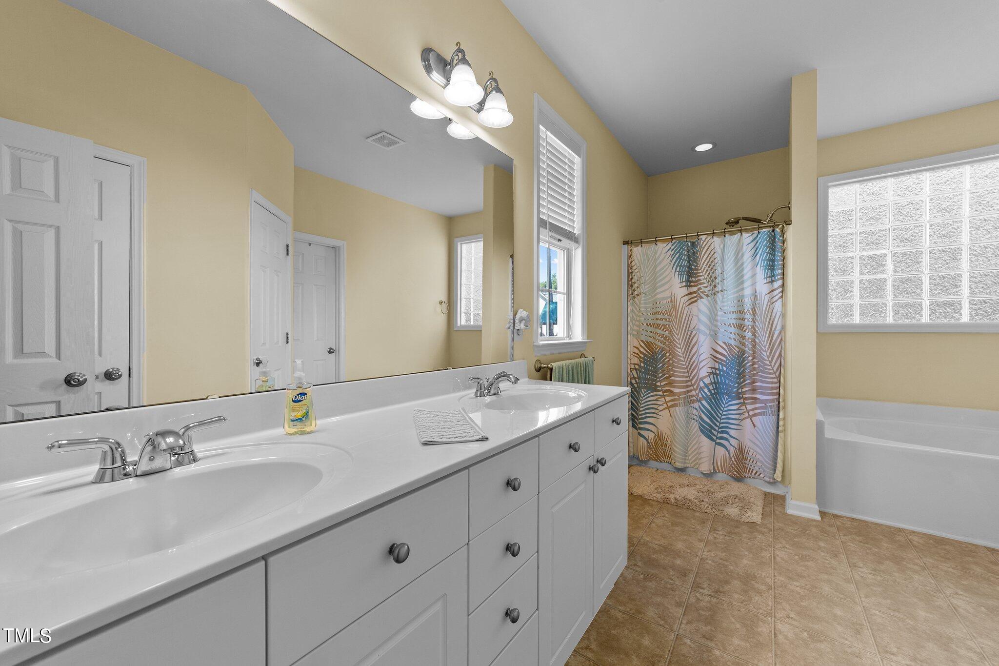 313 Tarragon Trail