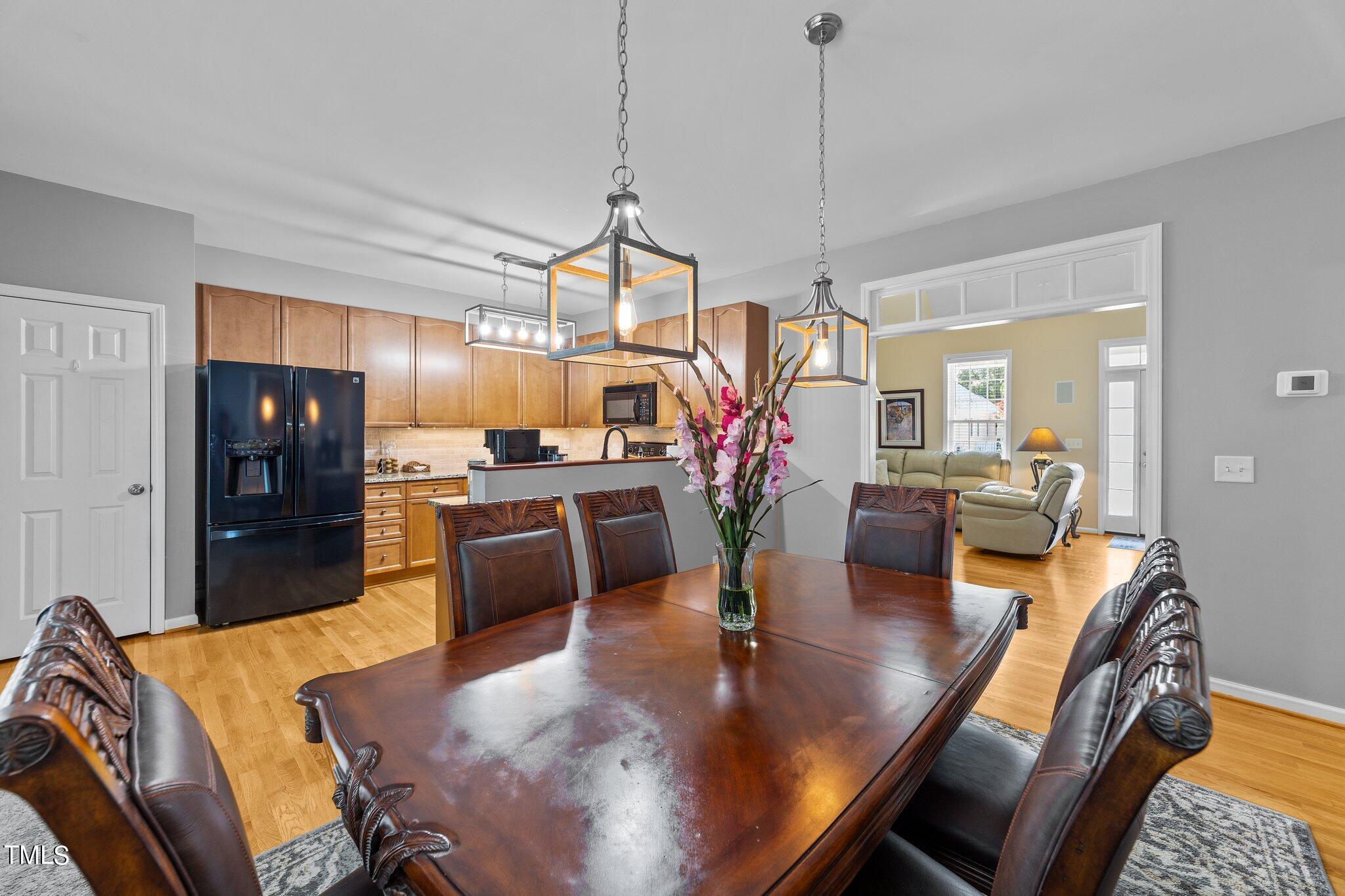313 Tarragon Trail