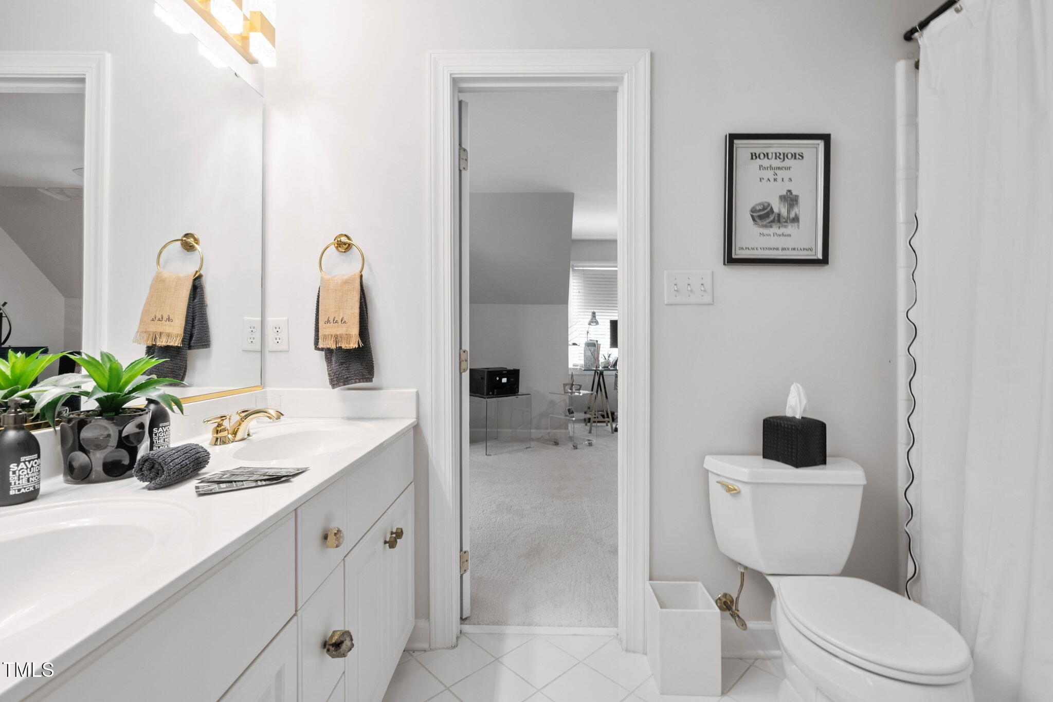 259 Hogans Valley Way