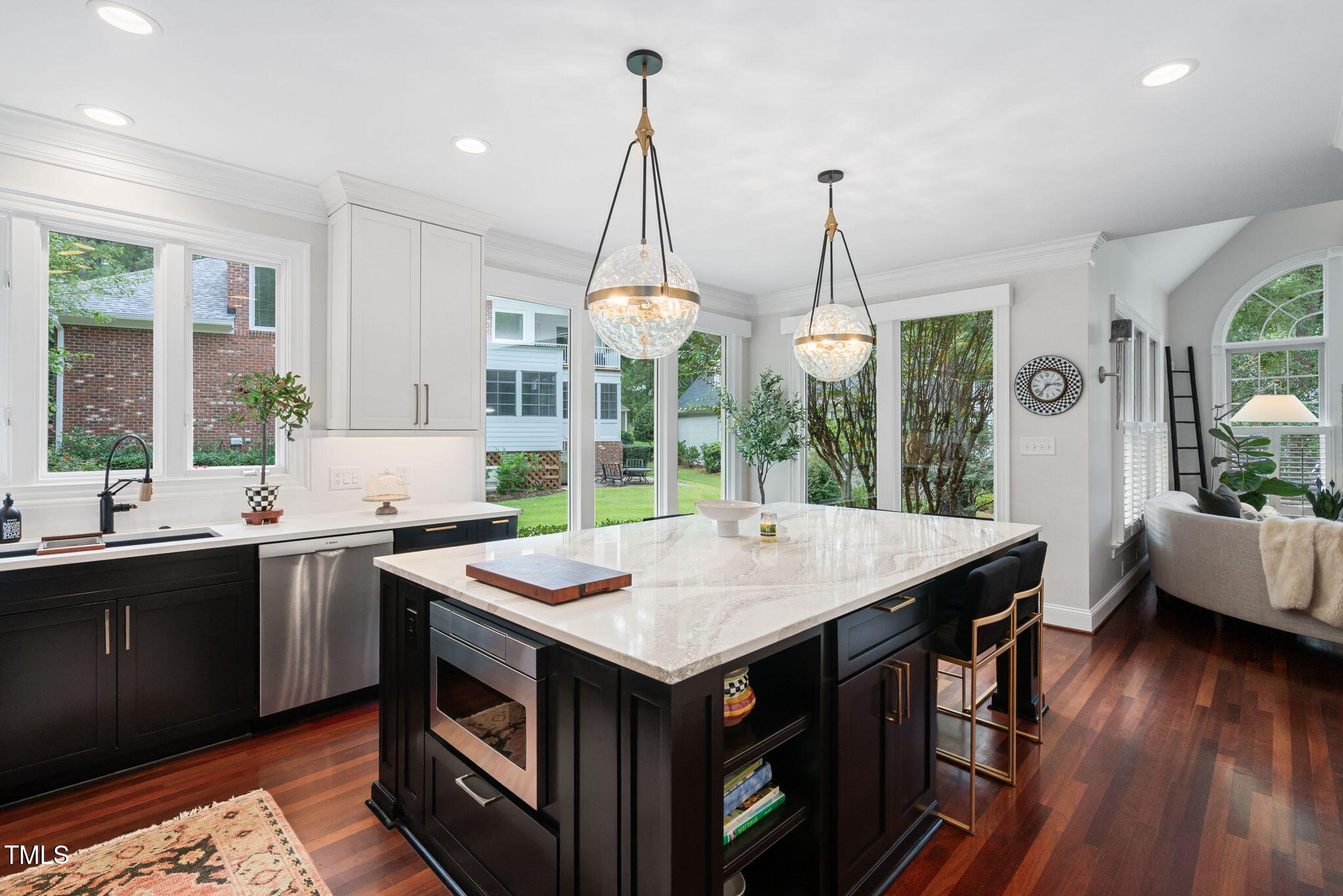 259 Hogans Valley Way