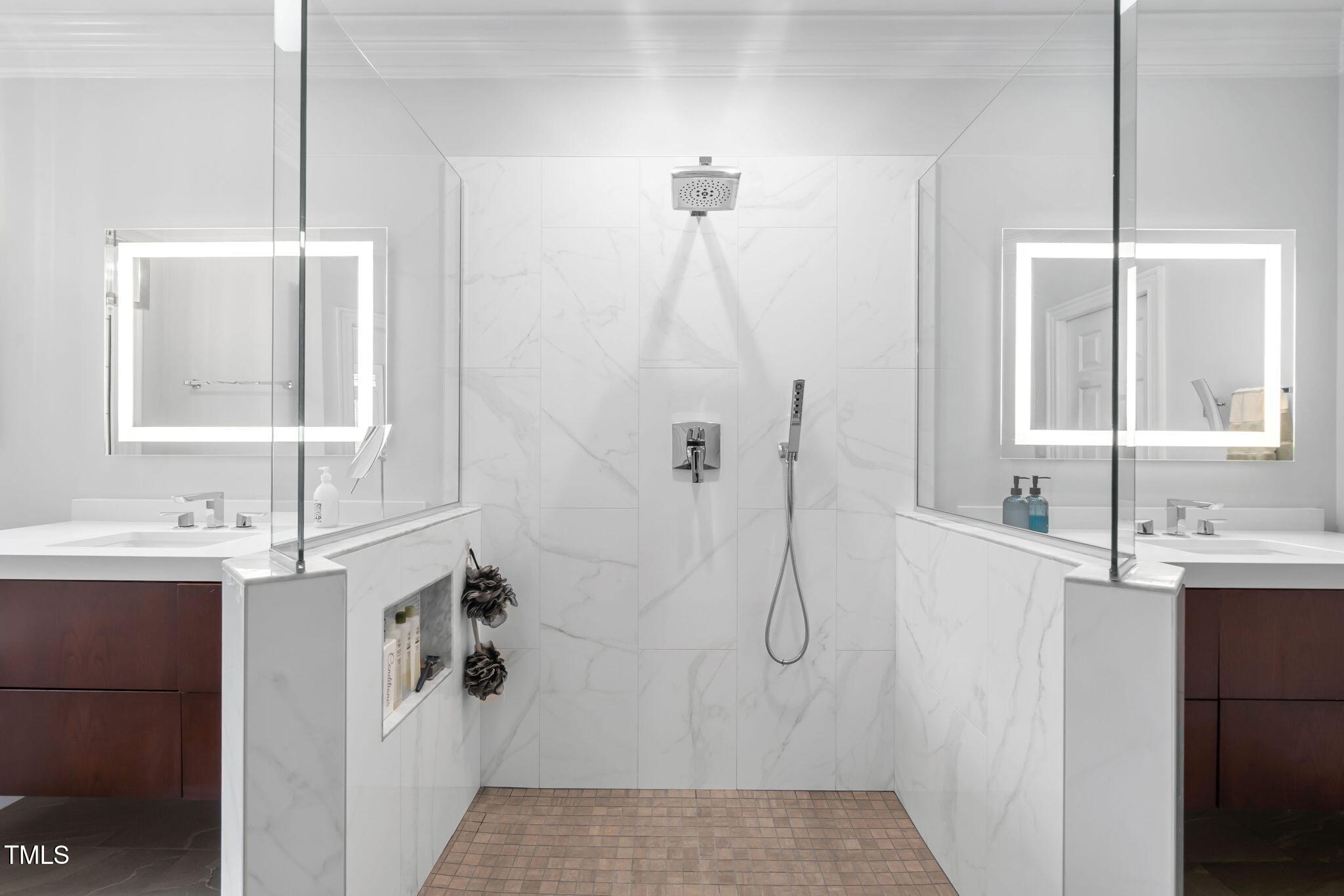 259 Hogans Valley Way