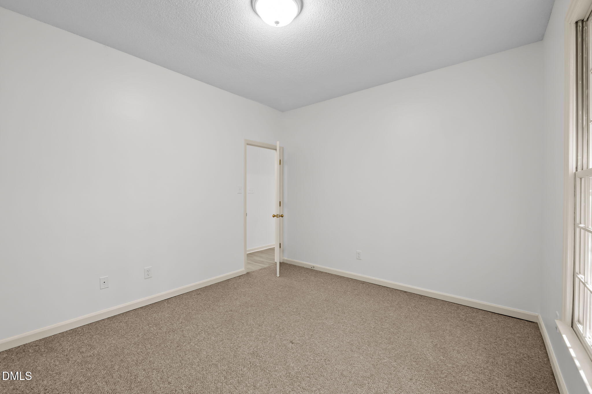 10 Forest Oaks Drive