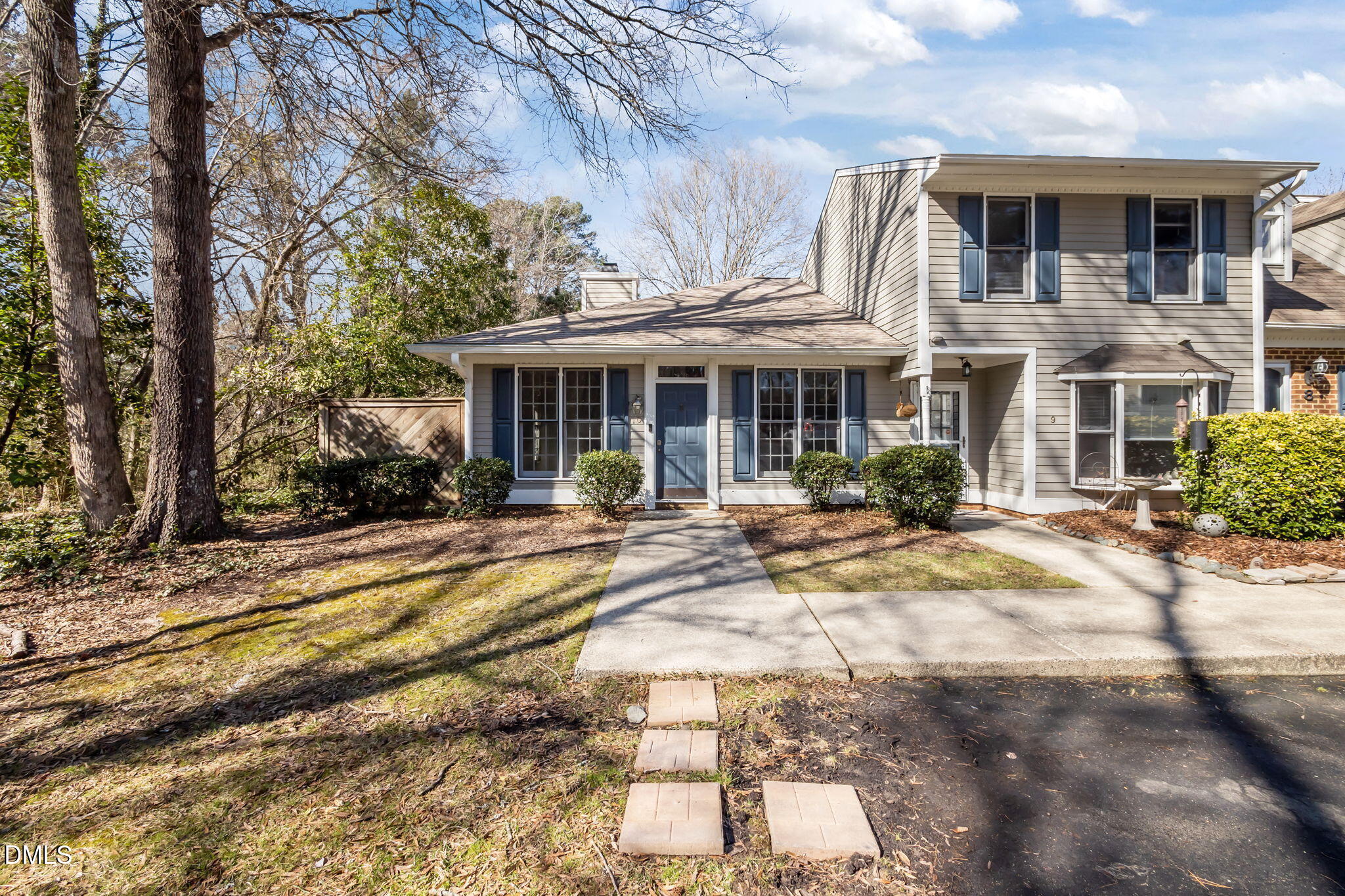 10 Forest Oaks Drive