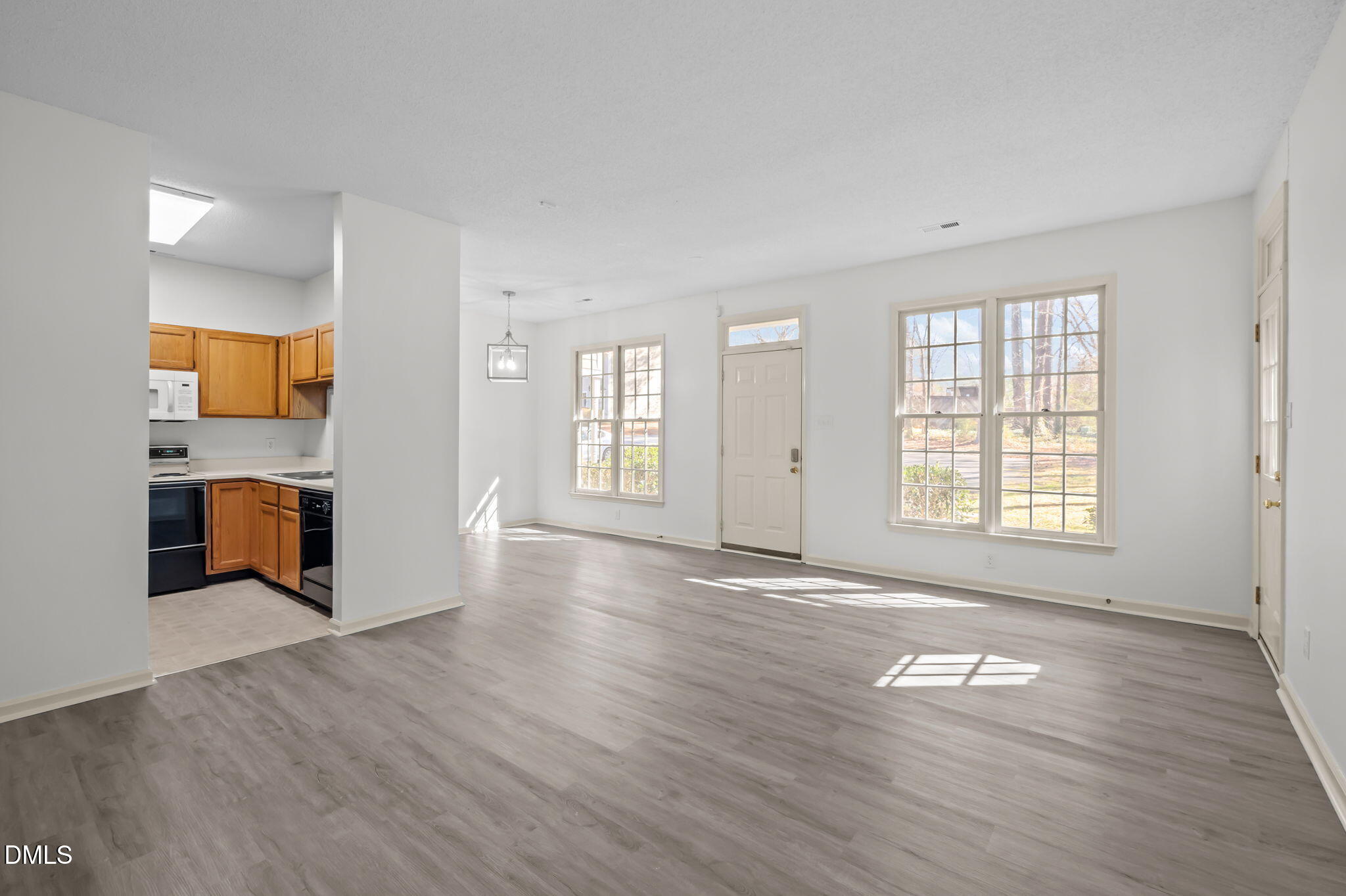 10 Forest Oaks Drive