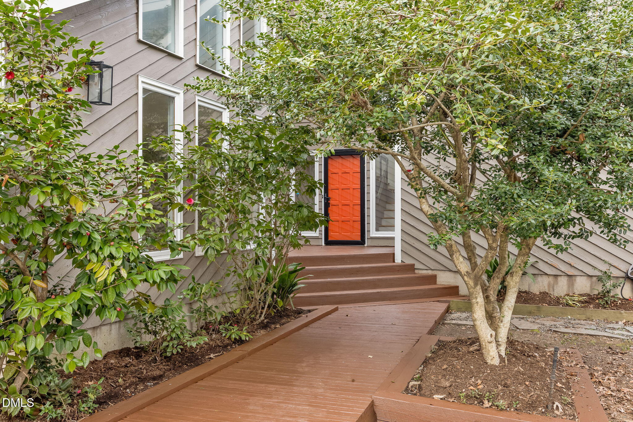 105 Oakstone Drive