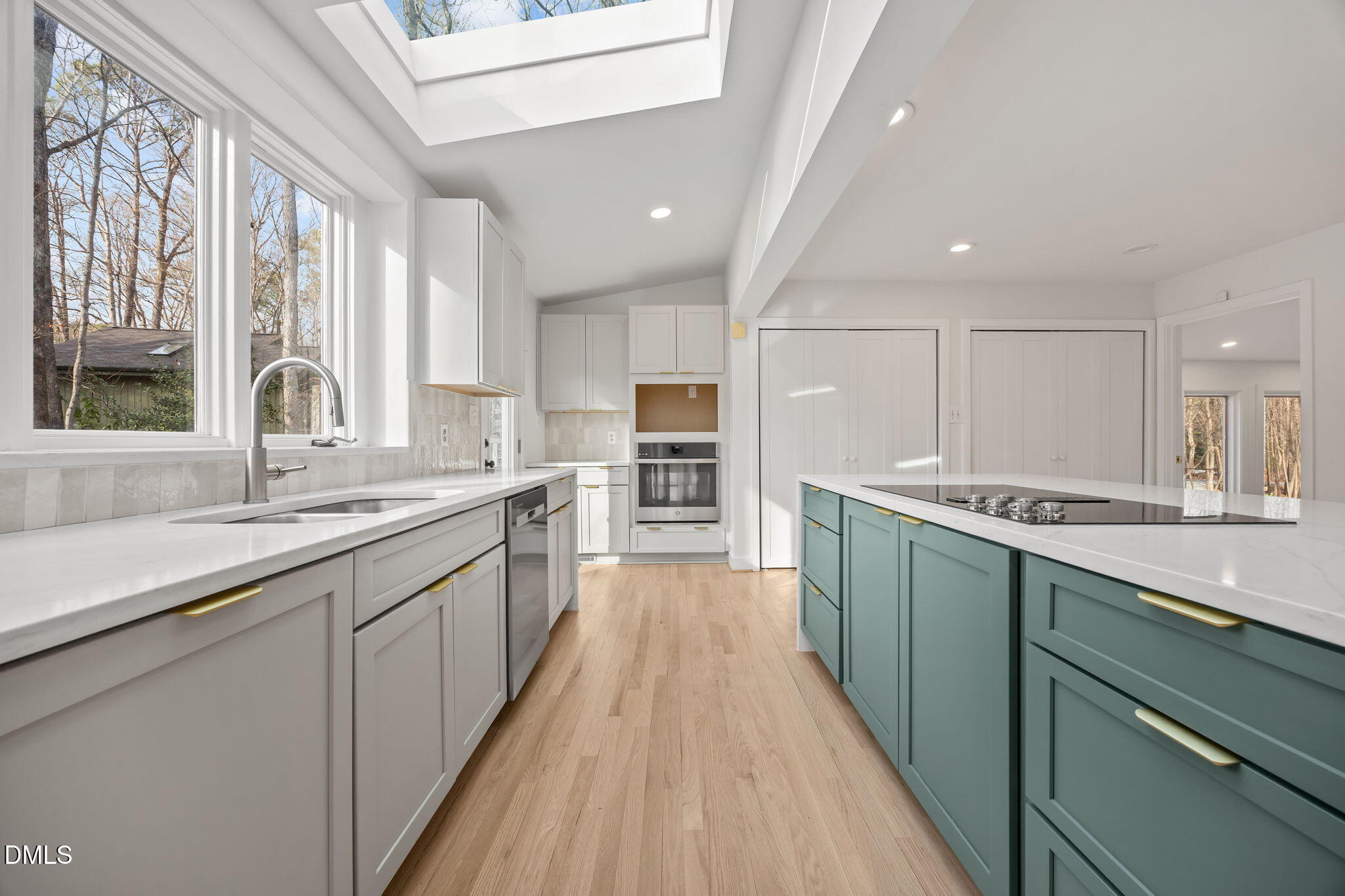 105 Oakstone Drive