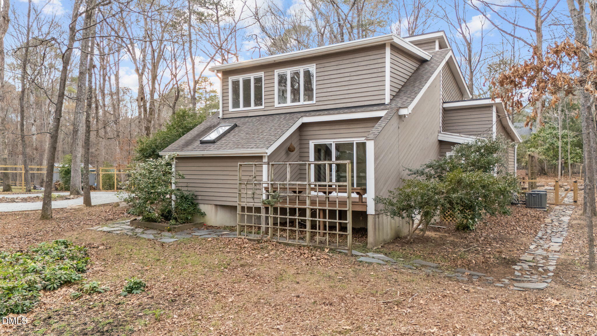 105 Oakstone Drive
