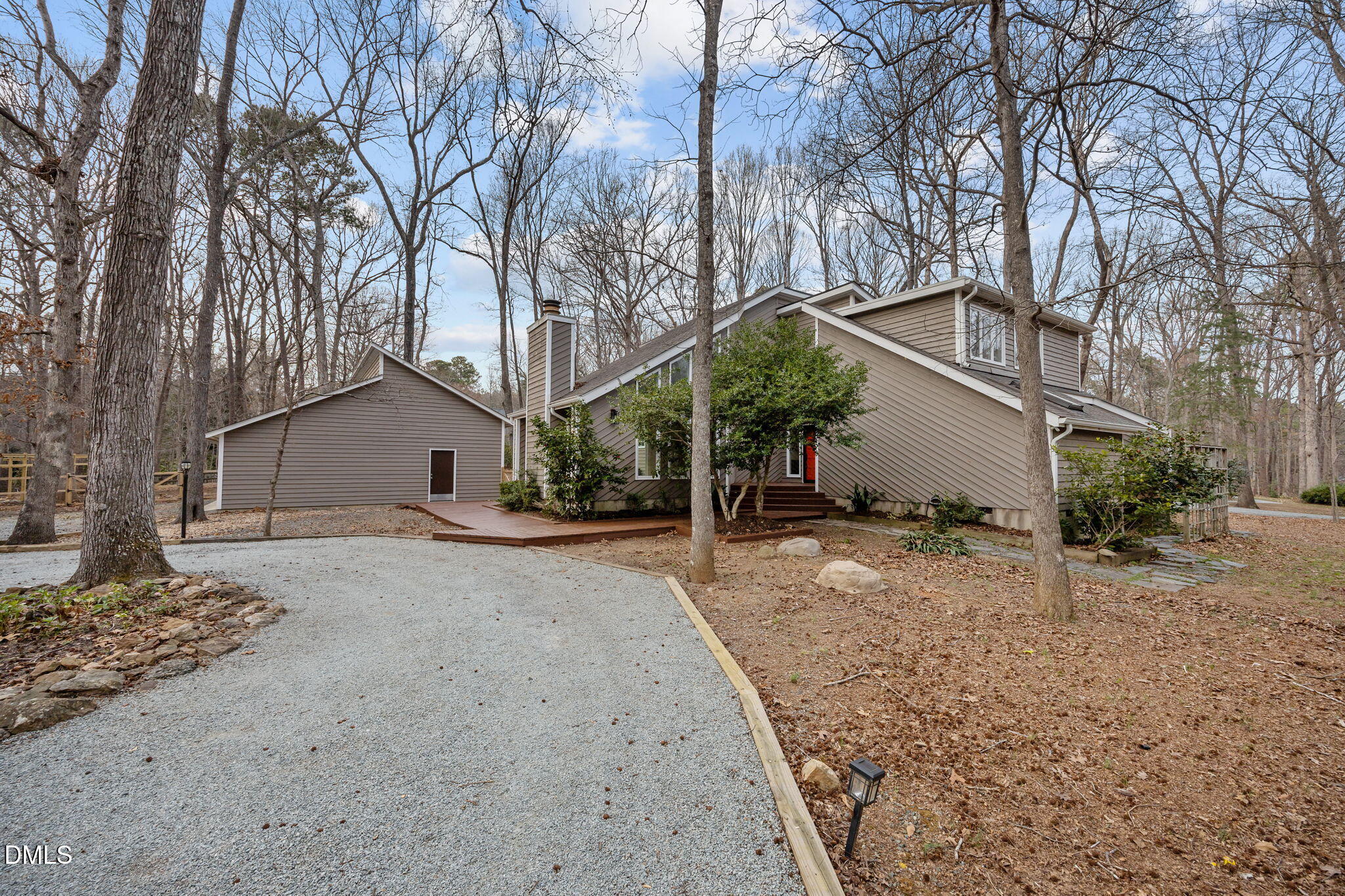 105 Oakstone Drive