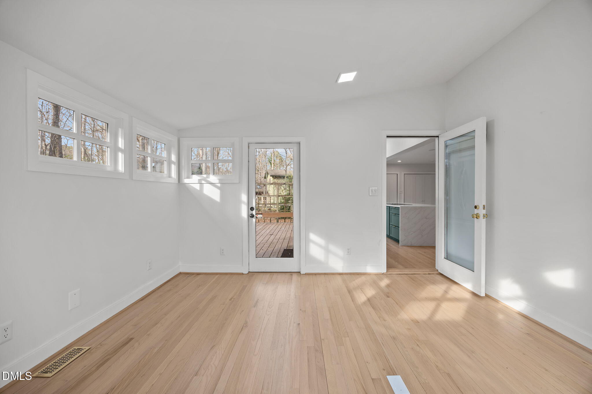 105 Oakstone Drive