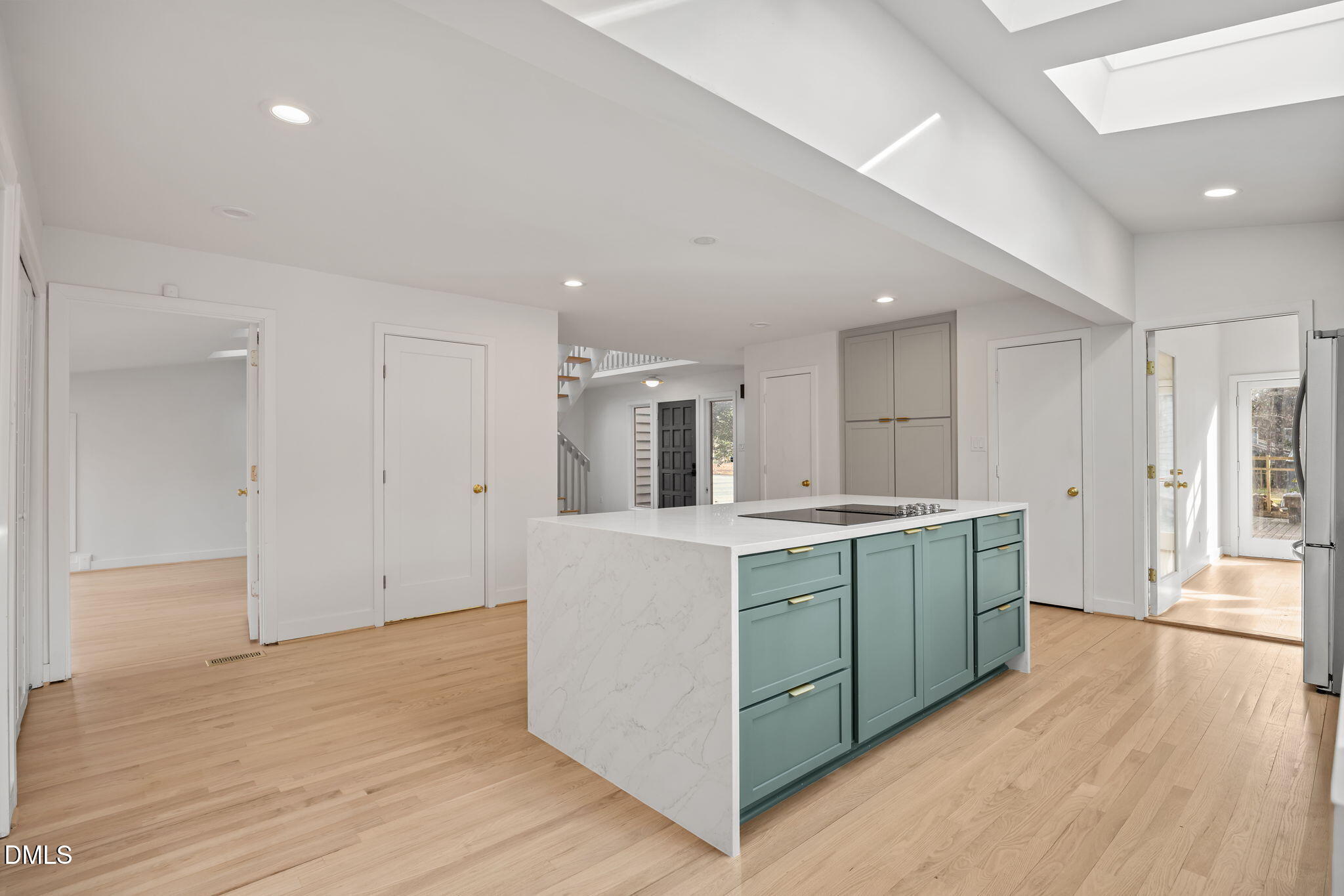 105 Oakstone Drive