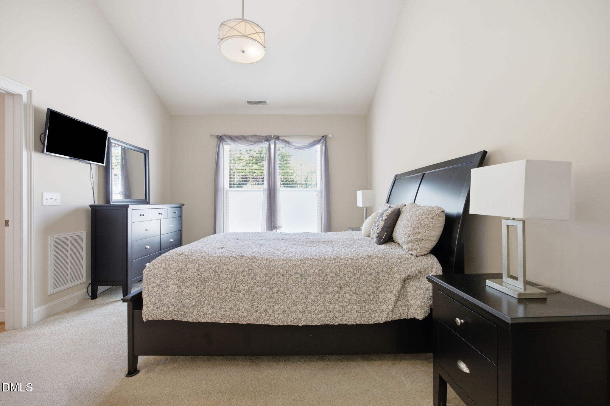 1089 Blue Bird Lane