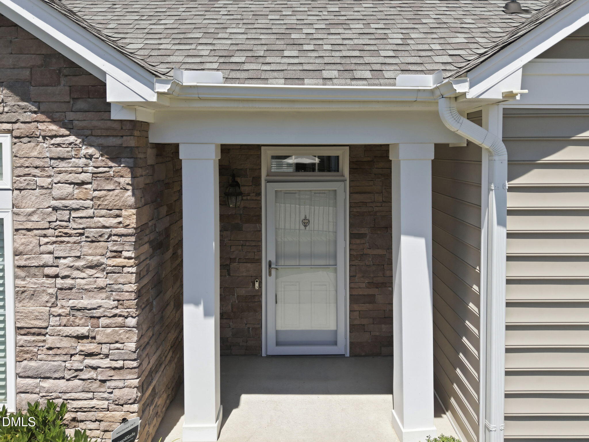 1089 Blue Bird Lane