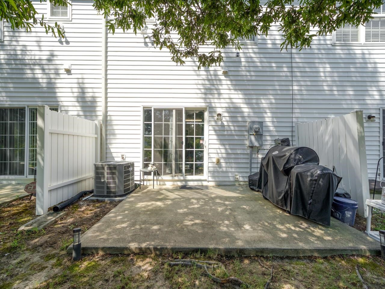 803 Hadel Place