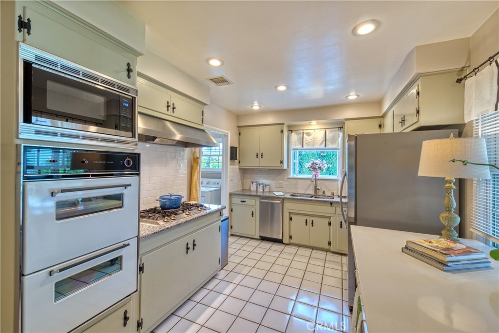 430 N Canyon Boulevard