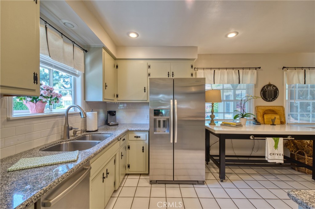 430 N Canyon Boulevard