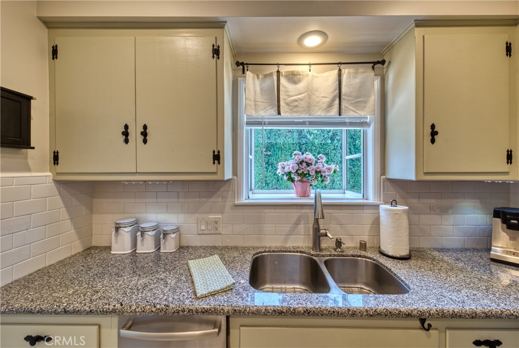 430 N Canyon Boulevard