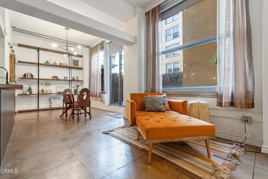 215 W 7th Street 303