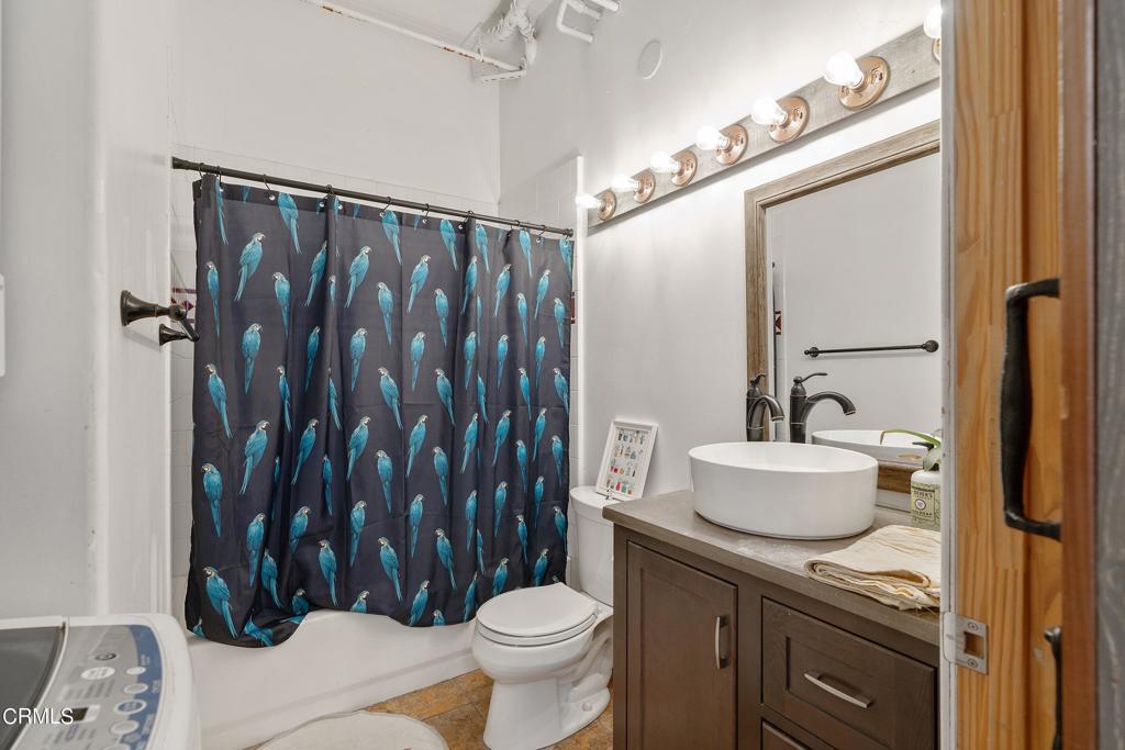 215 W 7th Street 303