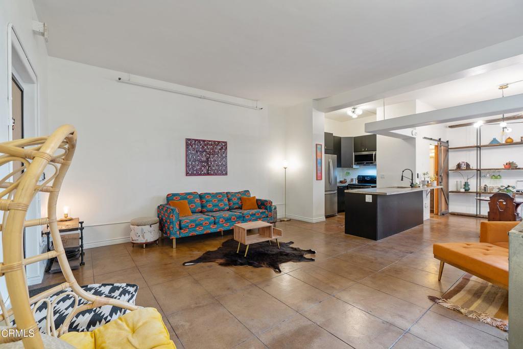 215 W 7th Street 303