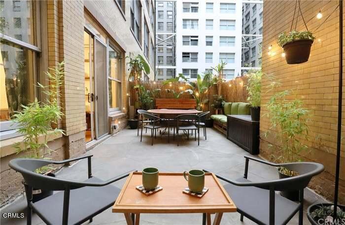 215 W 7th Street 303