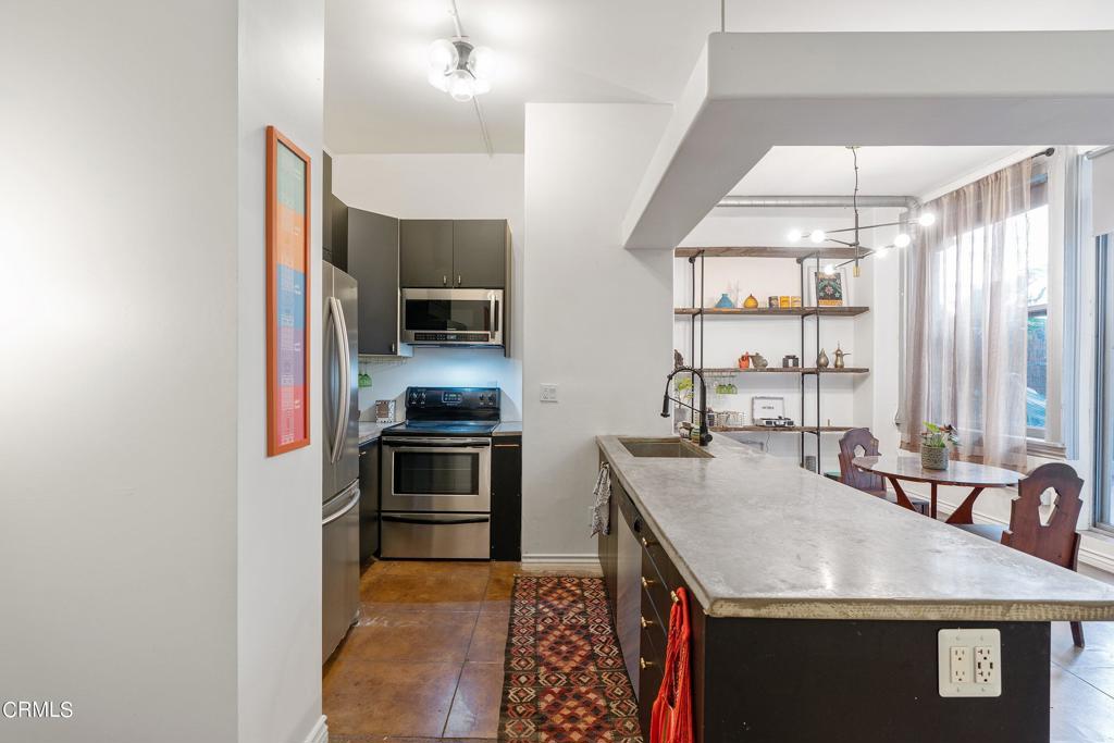 215 W 7th Street 303