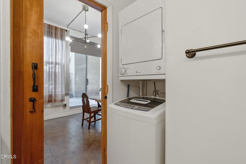 215 W 7th Street 303