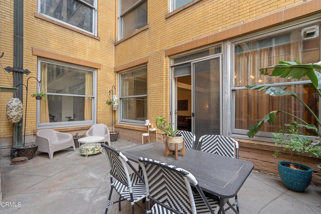 215 W 7th Street 303