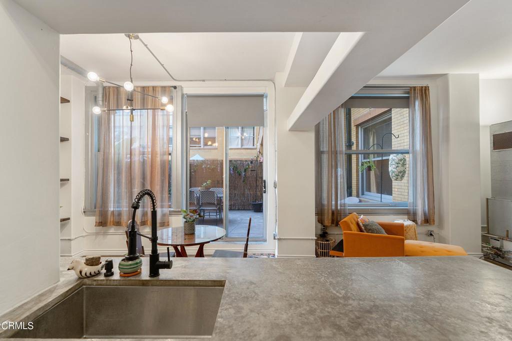 215 W 7th Street 303