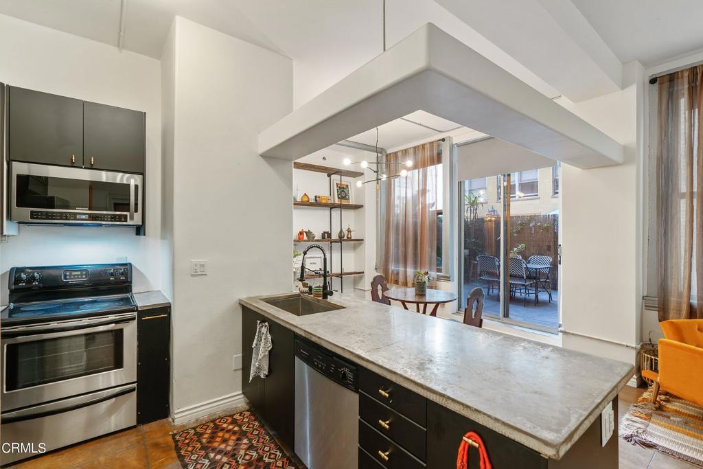 215 W 7th Street 303