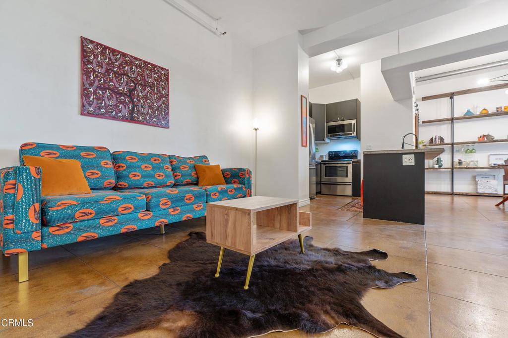 215 W 7th Street 303