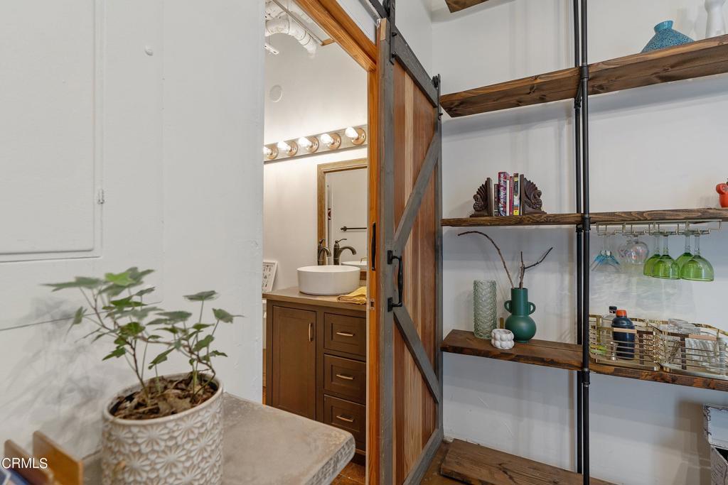 215 W 7th Street 303