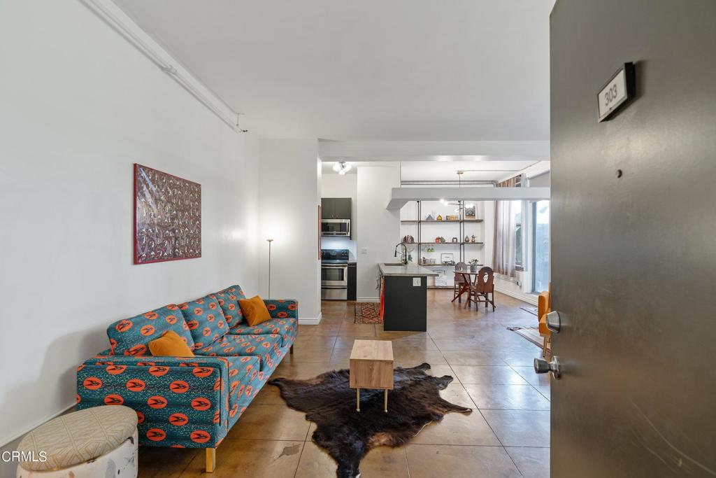 215 W 7th Street 303